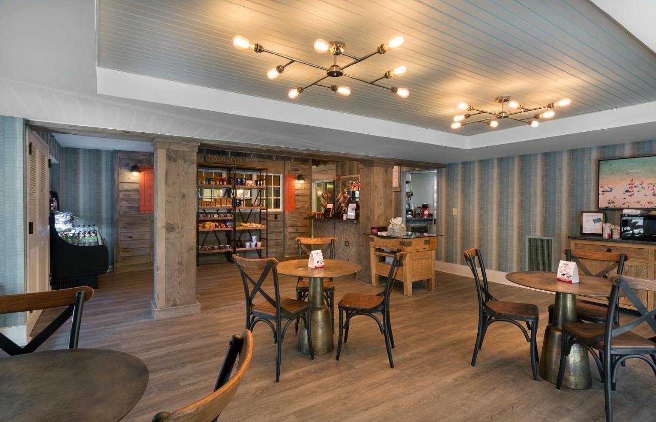 Holiday Pavilion Resort On The Boardwalk Myrtle Beach Bagian luar foto