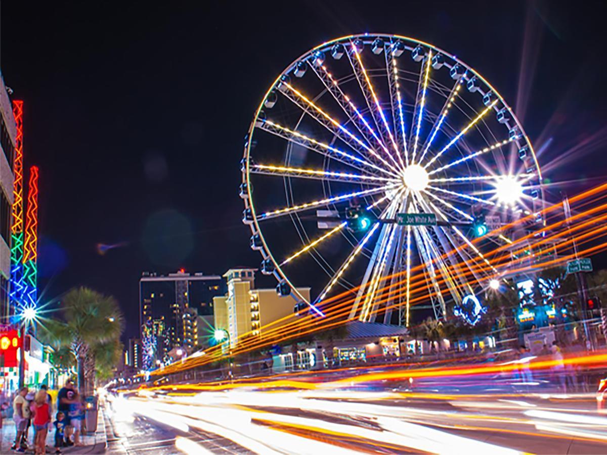 Holiday Pavilion Resort On The Boardwalk Myrtle Beach Bagian luar foto