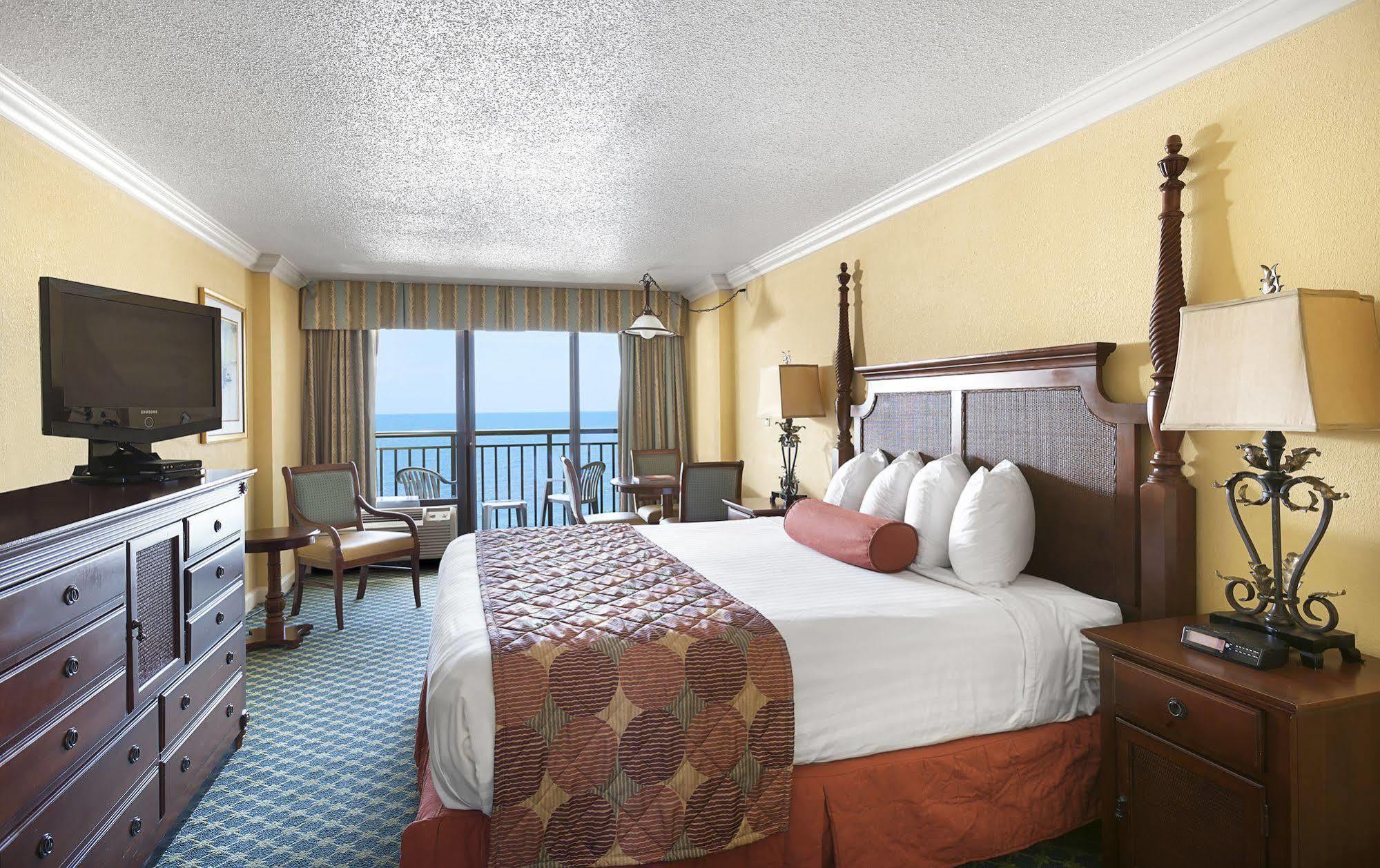 Holiday Pavilion Resort On The Boardwalk Myrtle Beach Bagian luar foto